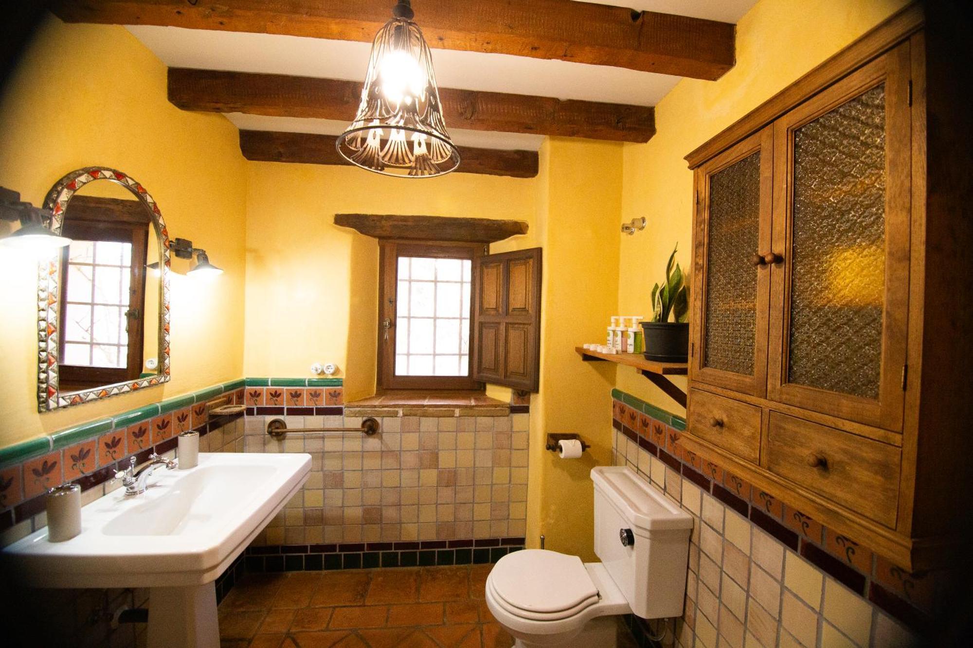 Cortijo Los Arbolitos, Casa Compartida Guejar Sierra Bilik gambar